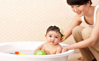 Tắm Massage trẻ sơ sinh